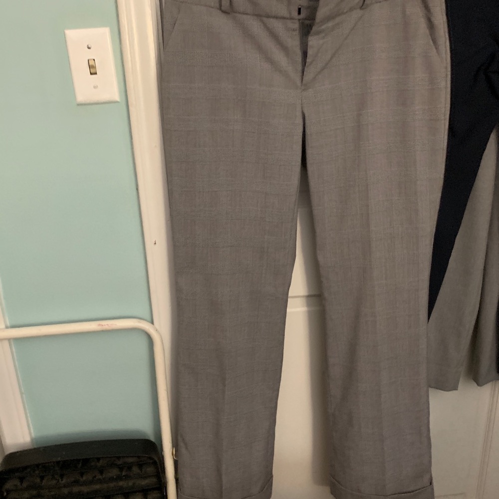 Banana Republic Martin fit size 6 cuffed